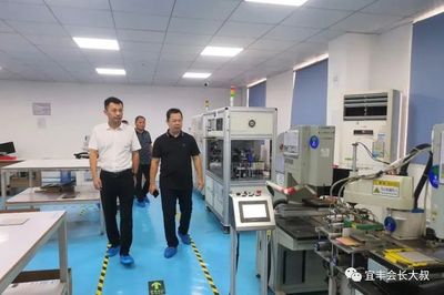 宜豐縣縣長(zhǎng)王方大一行蒞臨深圳市宜豐商會(huì)參觀指導(dǎo)技術(shù)交流